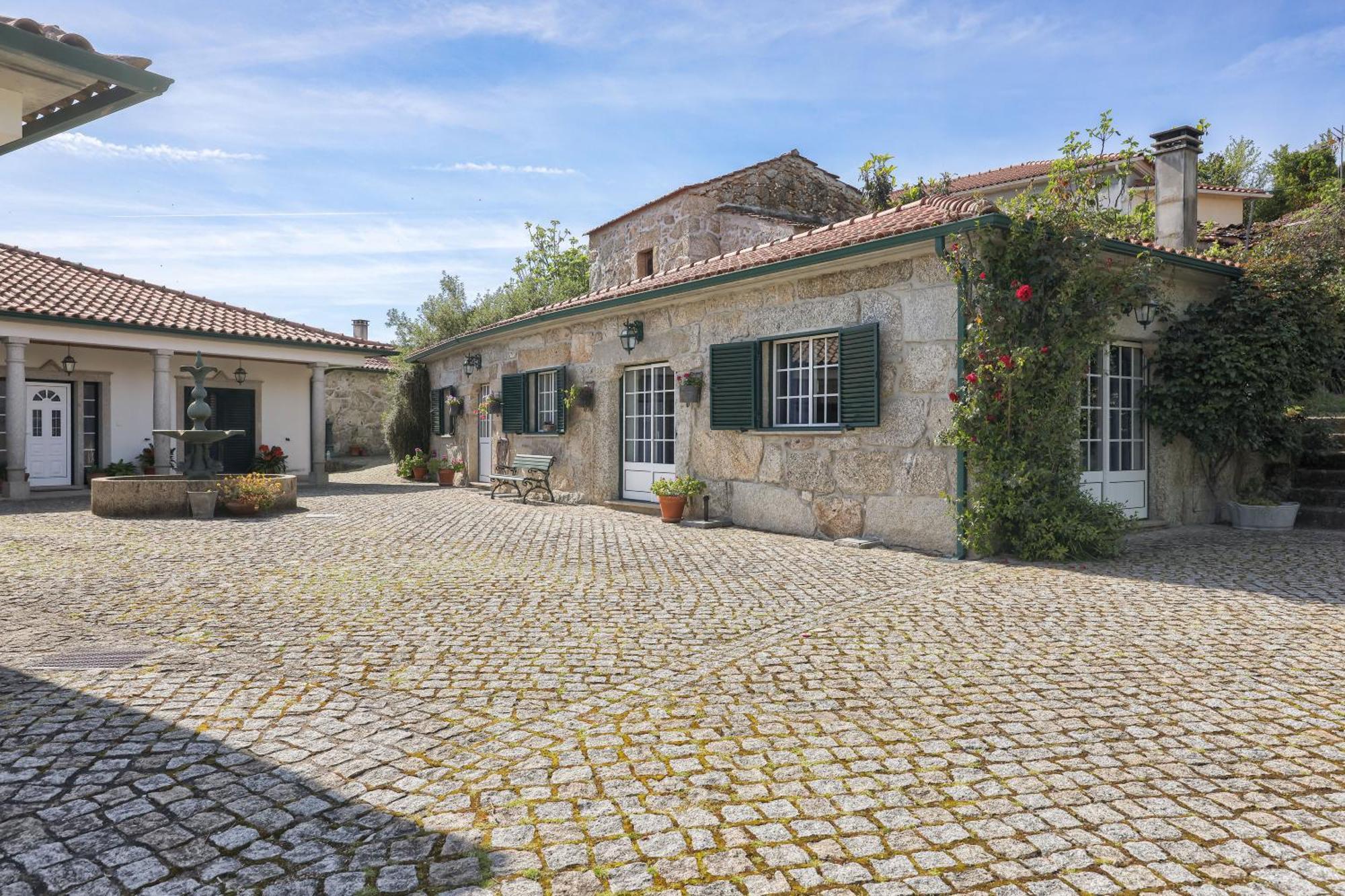 Charming Granite Cottage In Beautiful Surroundings Casal Diz Buitenkant foto